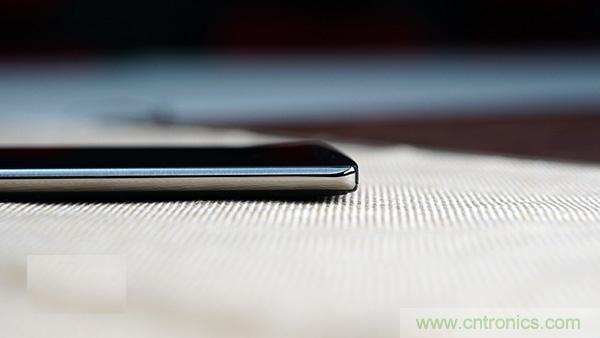 业界良心 LG V10 评测:刚毅、冷峻，不失人性化