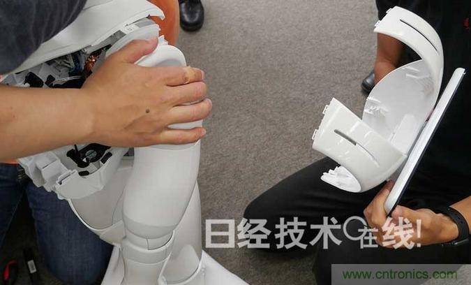 拆解笔记本不过瘾，那就来拆拆日本情感机器人吧！