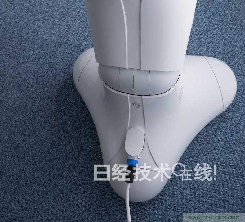 拆解笔记本不过瘾，那就来拆拆日本情感机器人吧！
