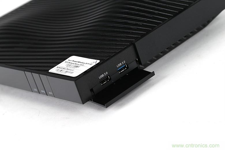 无线性能很野蛮的上网“指挥官”——网件R8500