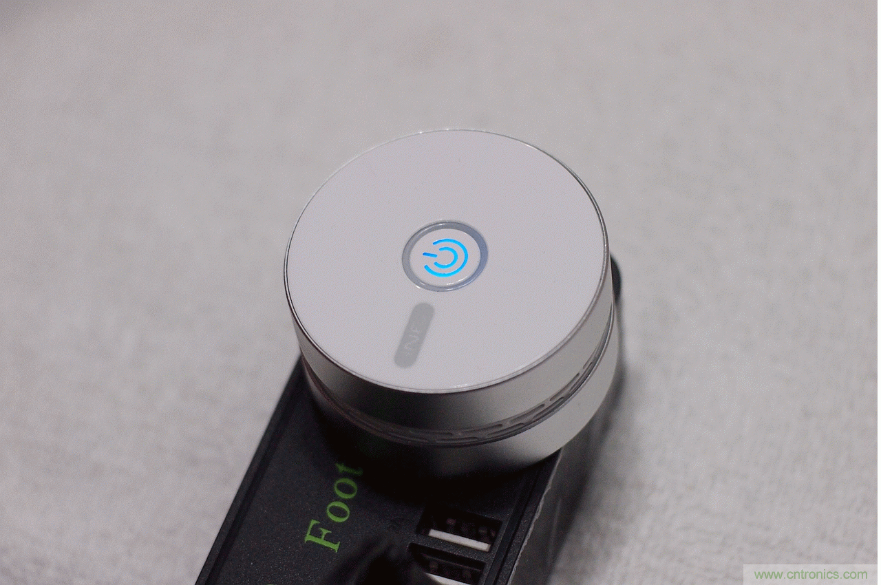 路由器也跟风玩分体设计，你咋不上天呢？