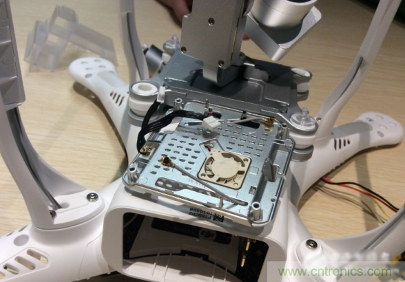 真飞机拆不着，那就来拆拆无人机“鼻祖”大疆吧！