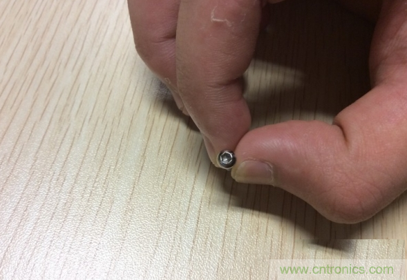 真飞机拆不着，那就来拆拆无人机“鼻祖”大疆吧！