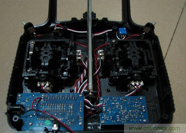 无人机 DIY 制作全过程，酷得不要不要的！