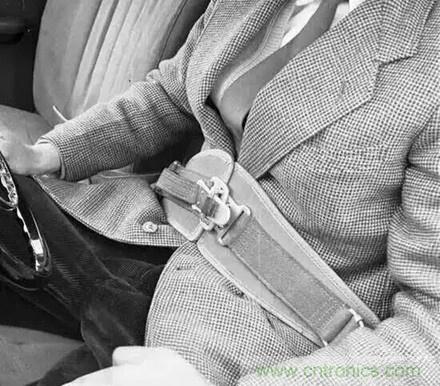 20个汽车发展史上的第一次 你知道几个？