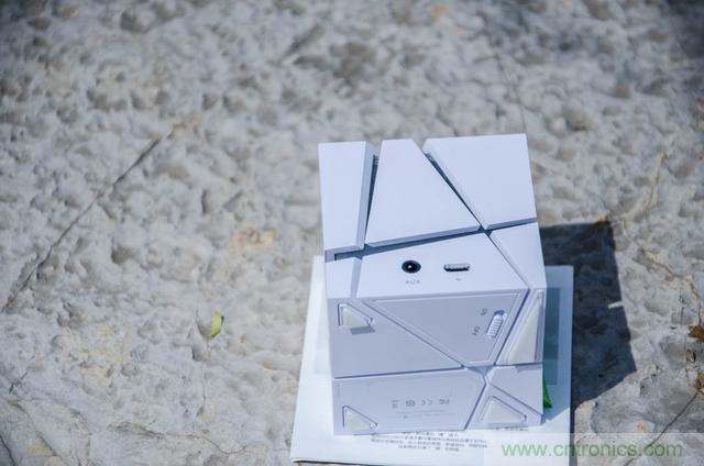 洛斐创意蓝牙音箱，光与建筑点缀生活