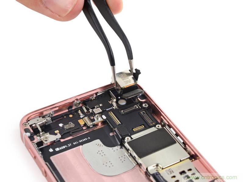 有什么地方没有变？iPhone SE真机拆解