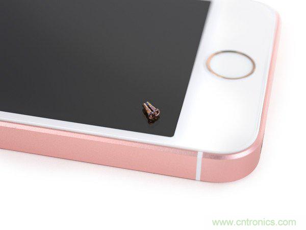 有什么地方没有变？iPhone SE真机拆解