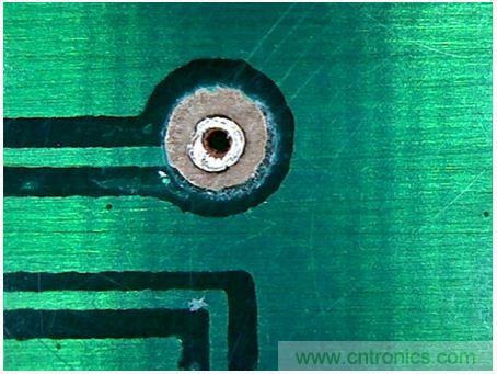 (多图) 图文并茂:在家制作高质量双面PCB板