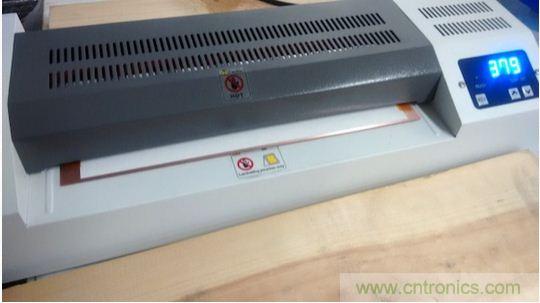 (多图) 图文并茂:在家制作高质量双面PCB板