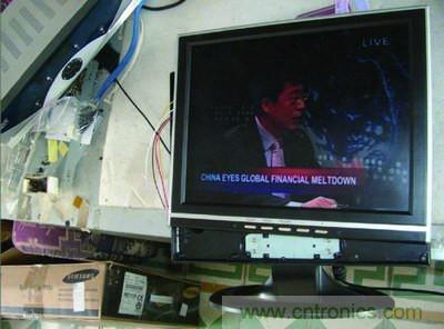 300元就能让废旧笔记本屏“变”液晶电视