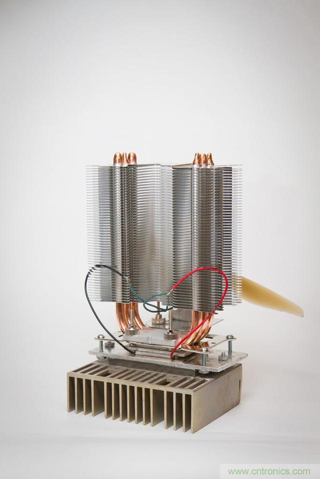 温差发电机:不用电的“智能”风扇