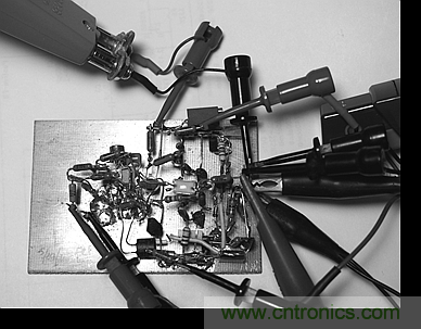 做一个JFET电压调谐文氏电桥振荡器