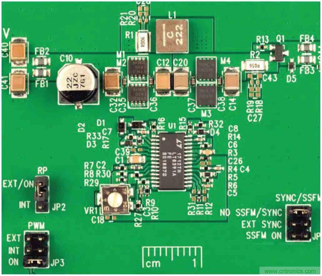 一颗芯驱动整个车前灯组，这个控制器是怎么做到滴？