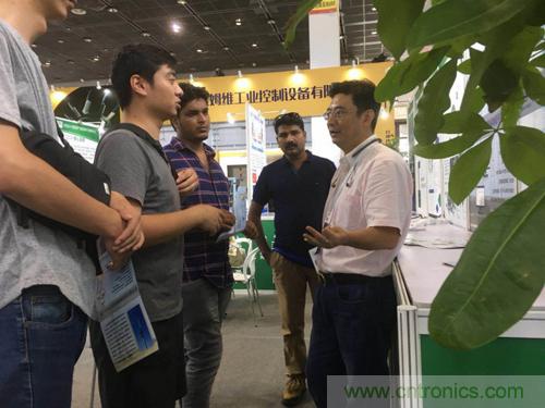 2018物博会：我爱方案网展区人气高涨，吸引央企和地方官员高度关注