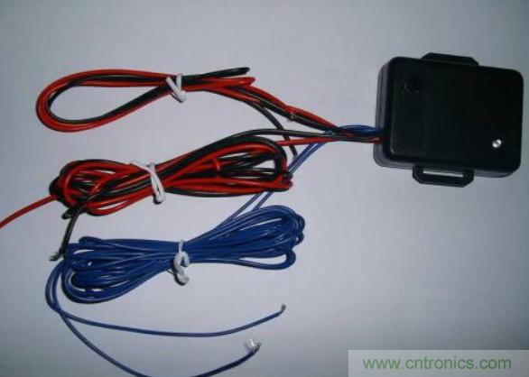 振动传感器的机电变换原理？主要的分类有哪些？