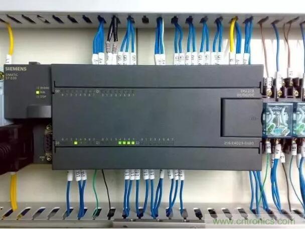 PLC输入端和输出端的接线问题 PLC输入端和输出端的接线问题