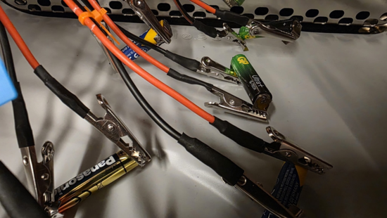 AAA电池怎么选？5款AAA碱性电池实测，结果可能出乎意料