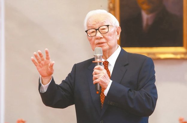 台积电张忠谋：芯片制造合作才能加快创新