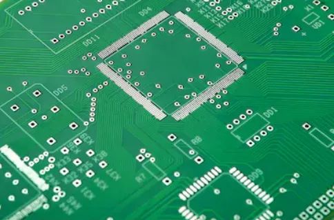 如何为您的PCB选择正确的阻焊层厚度和类型